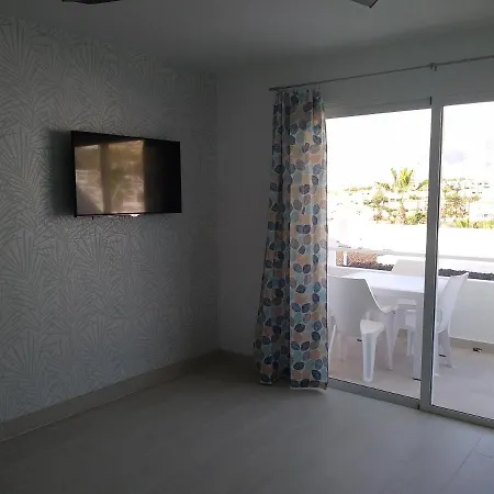 Island Iv544 Адехе